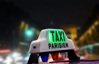 Crazy and incredible stories of parisian taxis